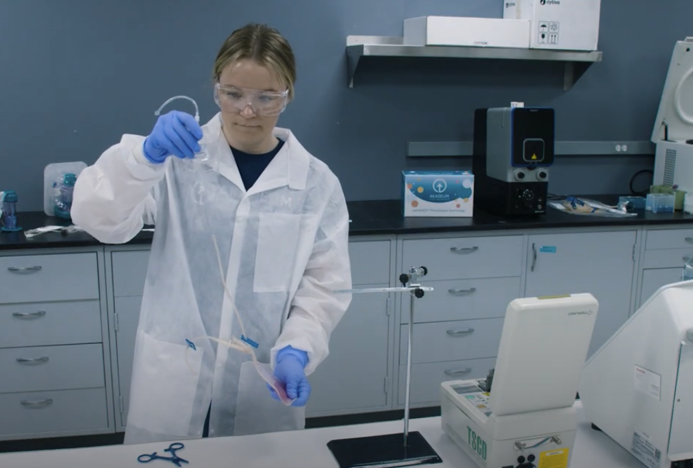 Akadeum Announces Instrument-Free, Large-Scale Microbubble Workflow for Cell Therapy Manufacturing